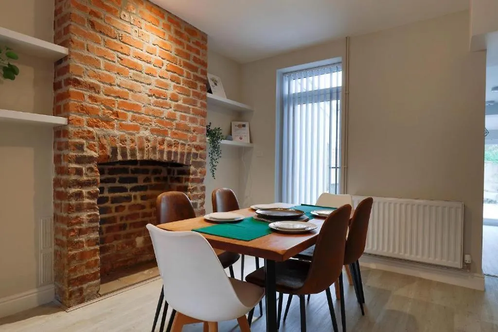 Stylish Stadium Stay, City Centre With Parking Cardiff 0*,  United Kingdom
