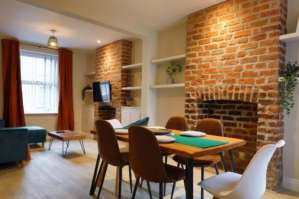 Stylish Stadium Stay, City Centre With Parking Cardiff Apartment