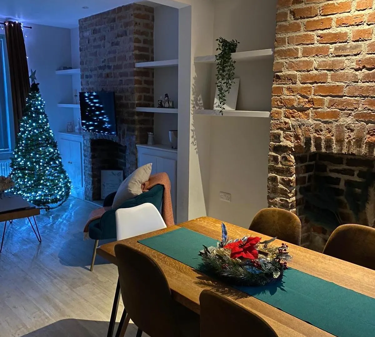 Stylish Stadium Stay, City Centre With Parking Cardiff Apartment